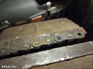 Shortening a motorcycle or bicycle chain
